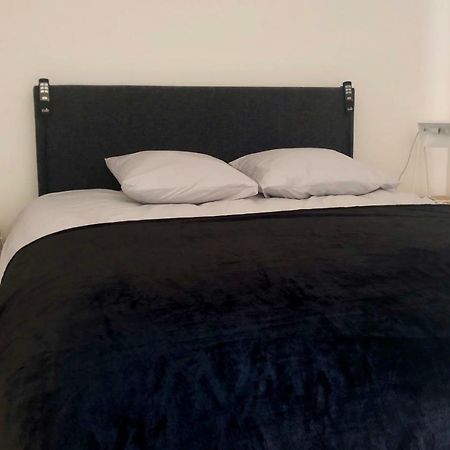 Penthouse Cassis Apartment Bagian luar foto