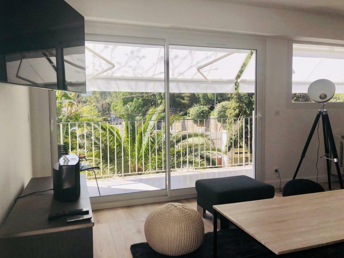 Penthouse Cassis Apartment Bagian luar foto
